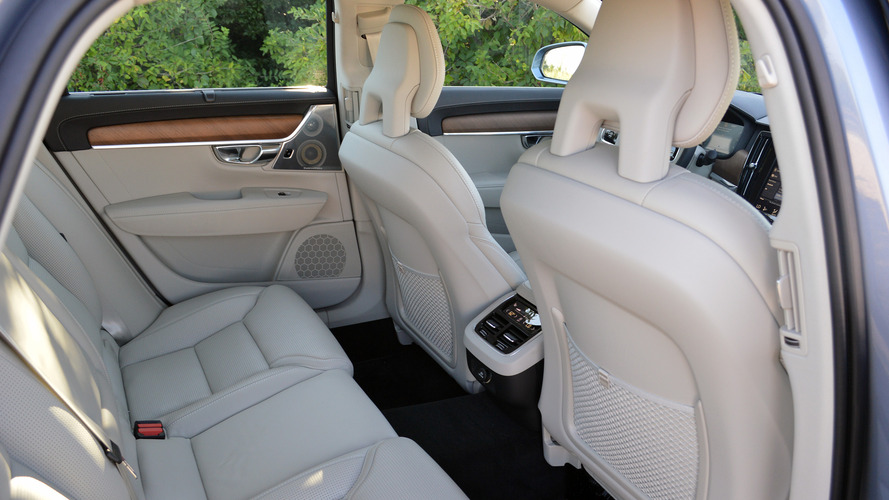 2017 Volvo S90