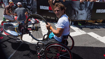 Alex Zanardi participe au triathlon IronMan de Hawaii