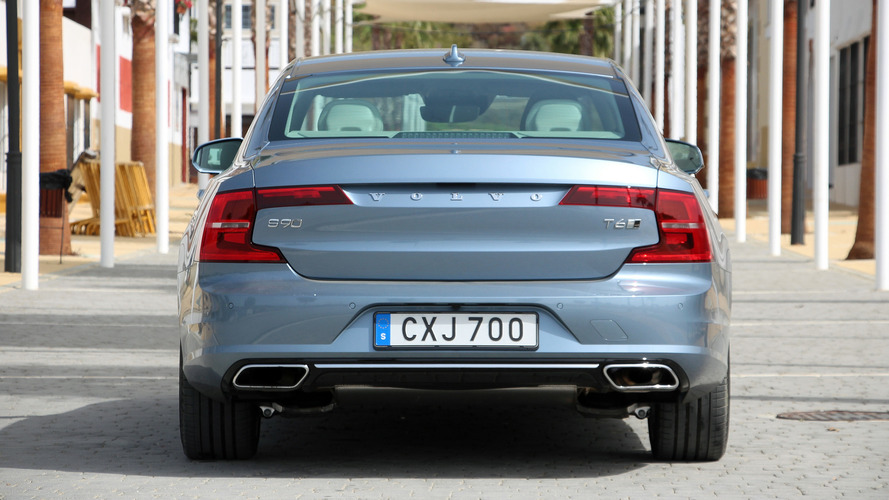 2017 Volvo S90