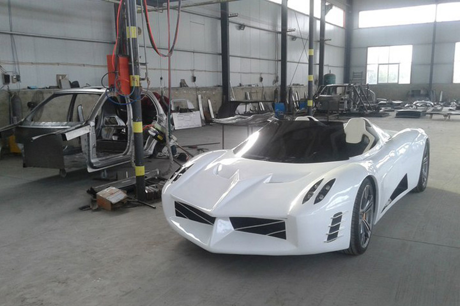 Chinese-Built Pagani Huayra Looks Good, From Afar