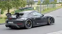 Porsche 718 Cayman GT4 RS Spionschüsse