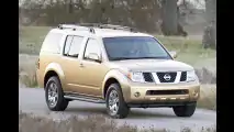 Nissan Pathfinder in Detroit