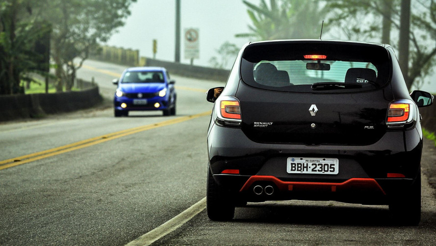 Comparativo Fiat Argo HGT x Renault Sandero RS