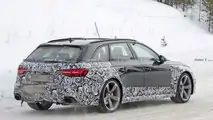 2020 Audi RS4 Avant lifting foto spia