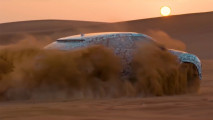 Lamborghini Urus, il video teaser nel deserto