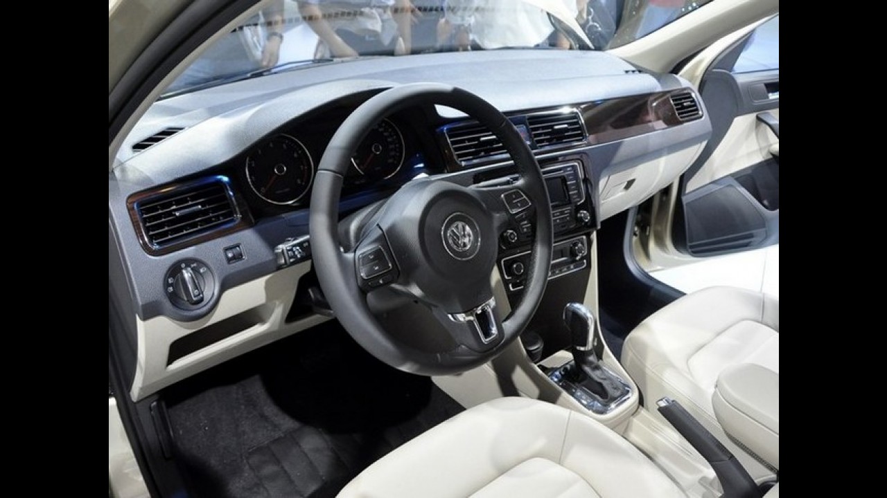 Volkswagen apresenta Novo Santana para a China no Salão de Guangzhou