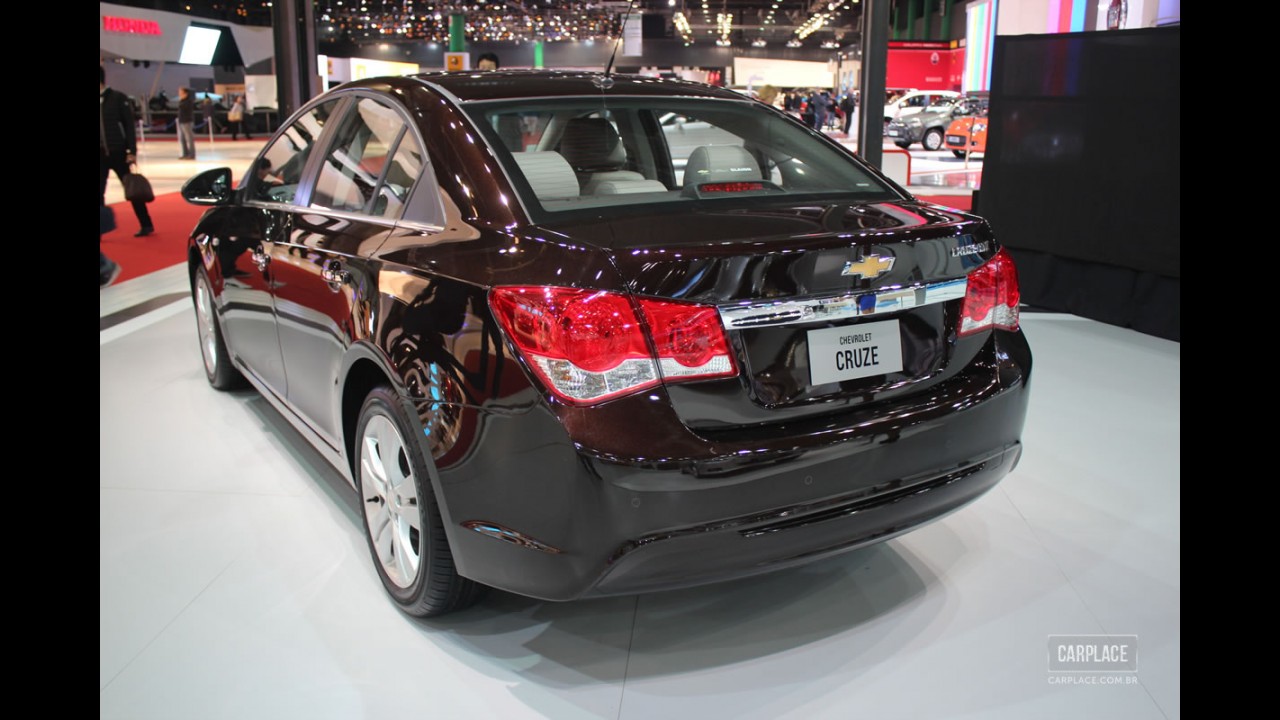 Salão de Buenos Aires: Cruze antecipa novidades do modelo brasileiro