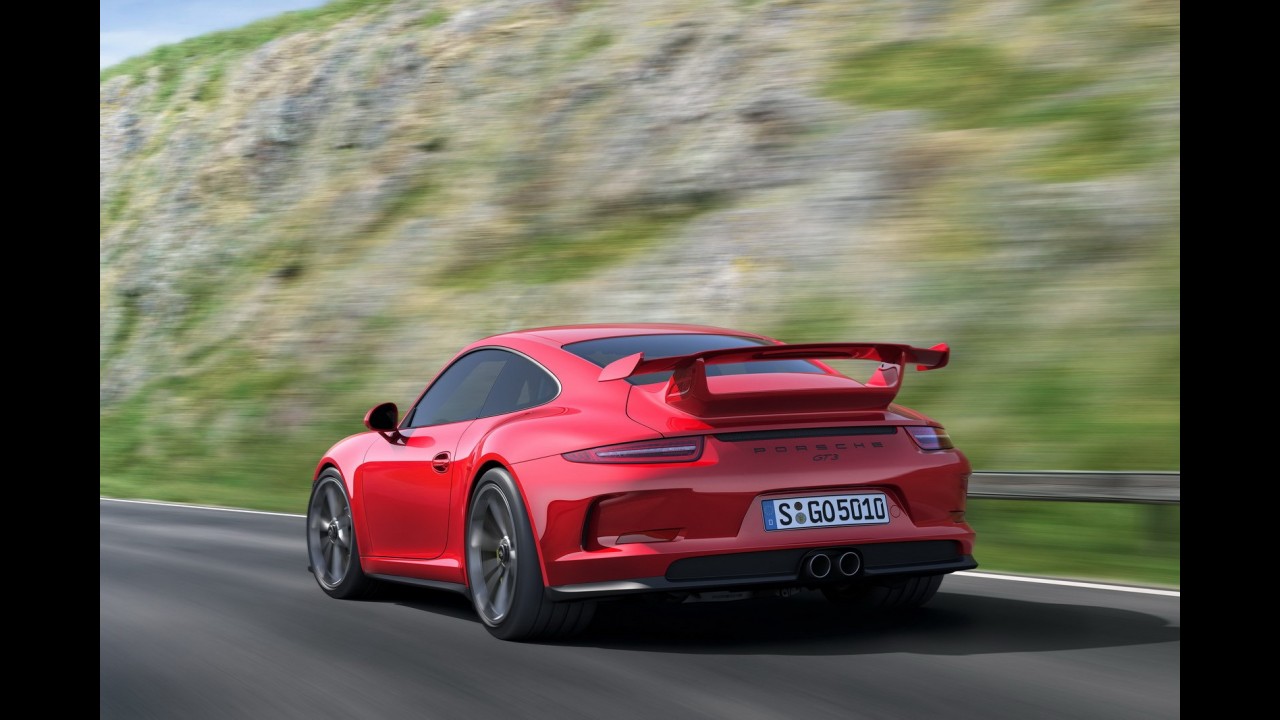 Porsche identifica problema que causou incêndio e gerou recall global do 911 GT3