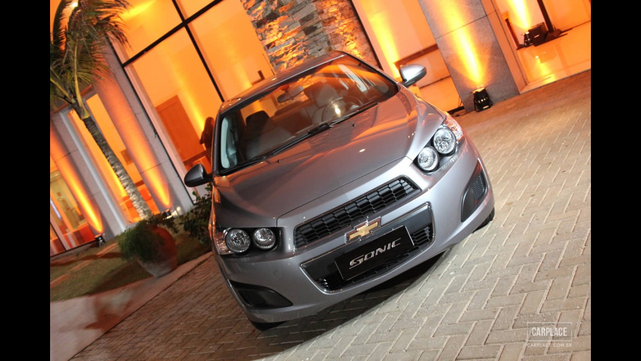 Chevrolet Sonic: Impressões ao dirigir os novos hatch e sedã no Brasil e galeria de fotos em HD