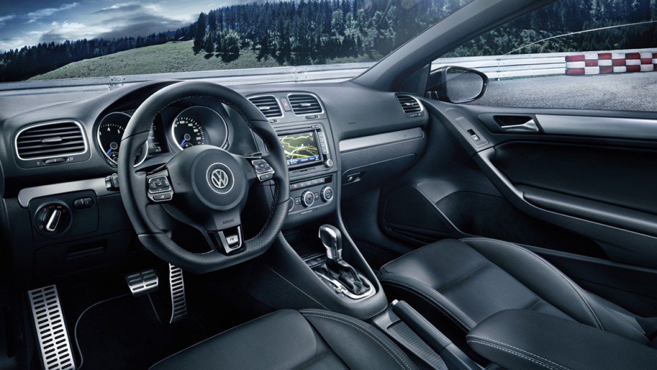 VW Golf R Conversível de 265 cv já é vendido na Alemanha, mas custa caro - Veja fotos