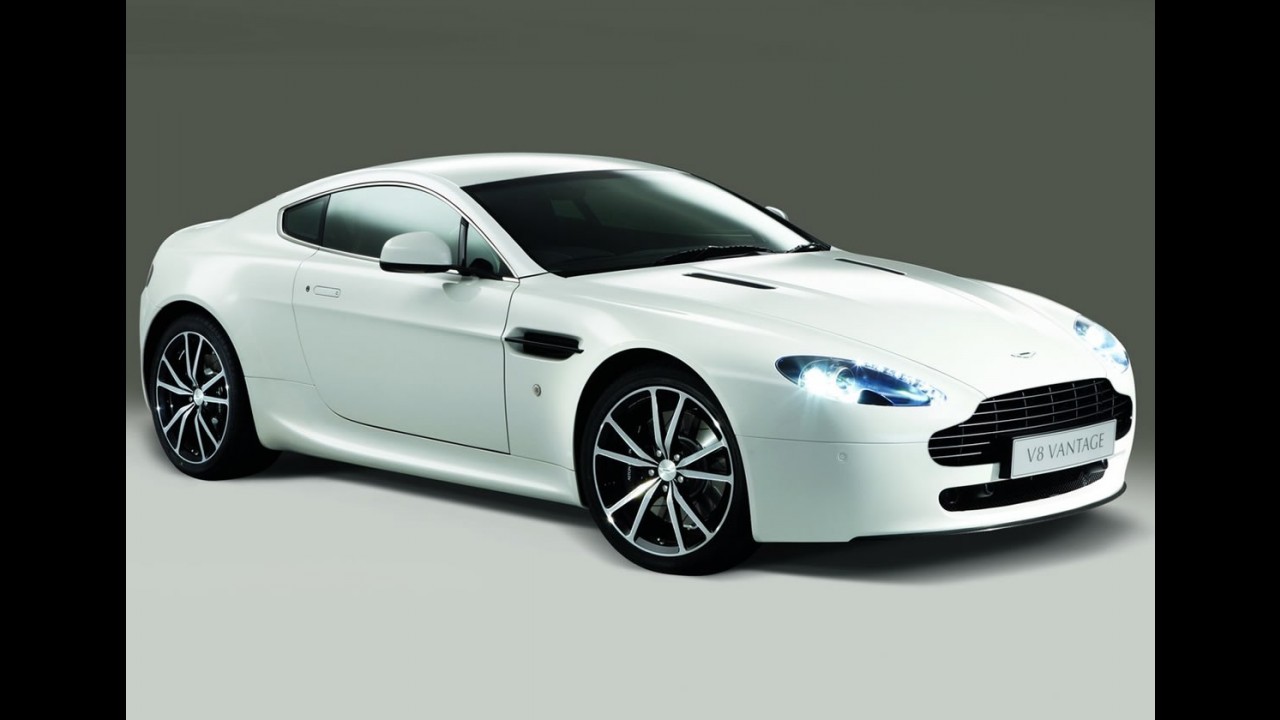 Edição Especial: Aston Martin Vantage N420 2011 tem motor V8 de 420 cv