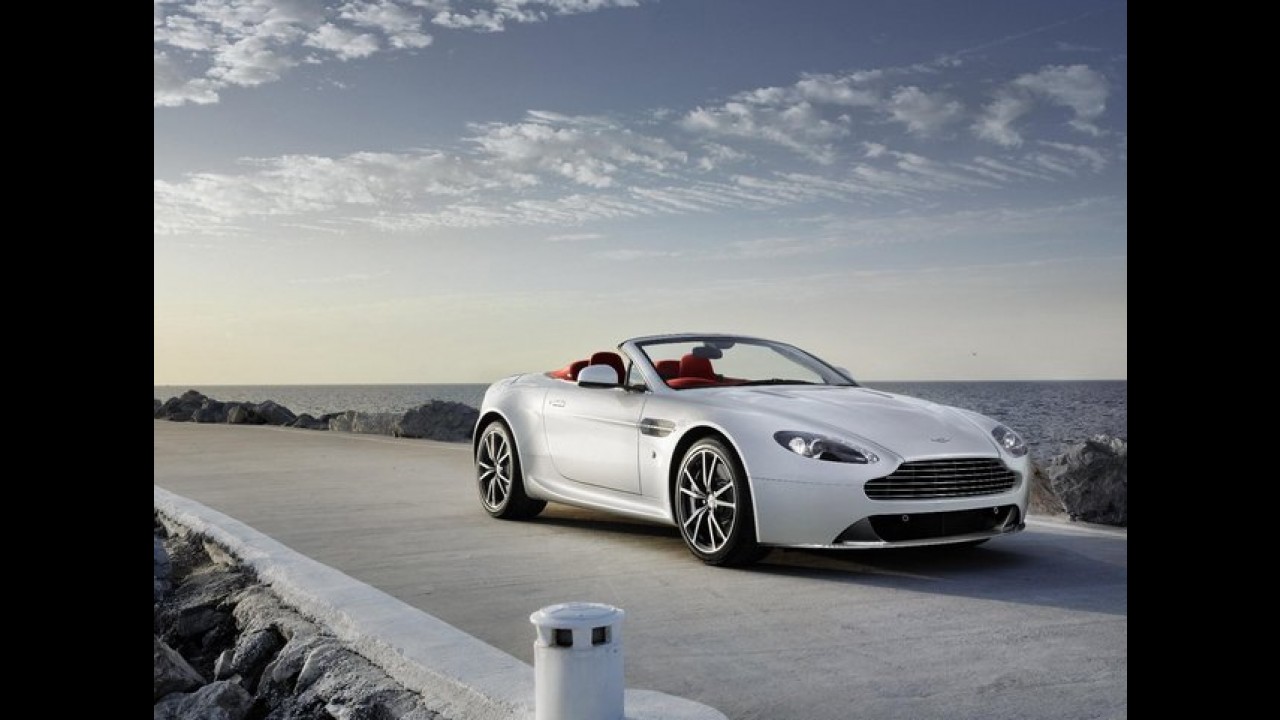 Aston Martin Vantage V8 é revelado após reestilização