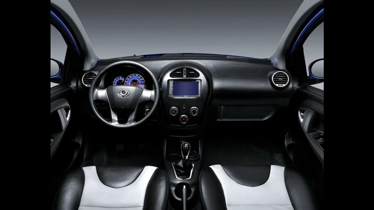 Salão de Montevidéu: Lançamento do Geely LC Cross