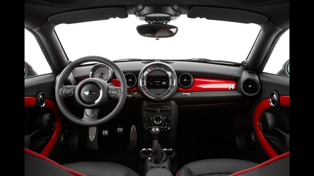 Mini Coupé chega ao Brasil em outubro custando a partir de R$ 160.000