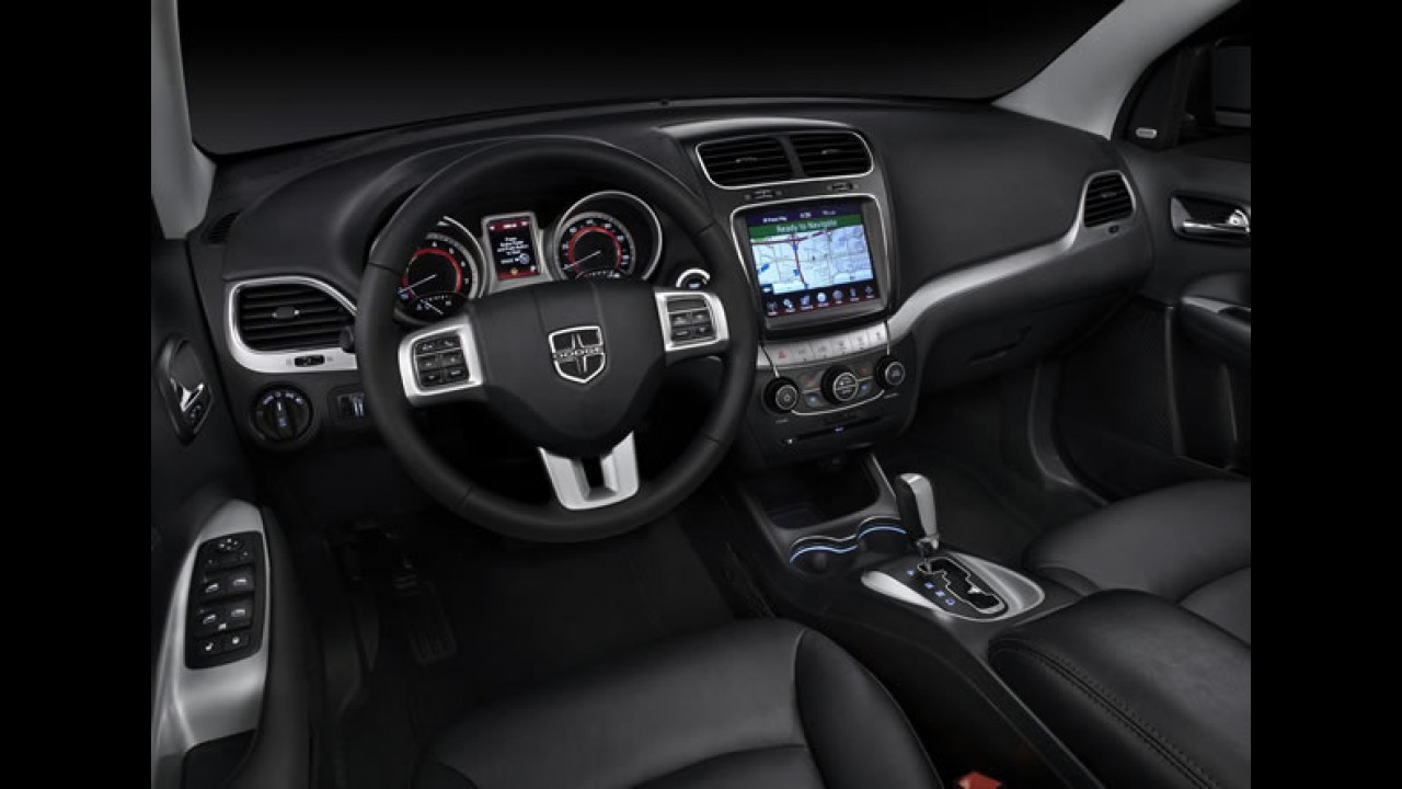 Dodge Journey 2012 chega em outubro com novo motor e preços a partir de R$ 110.000