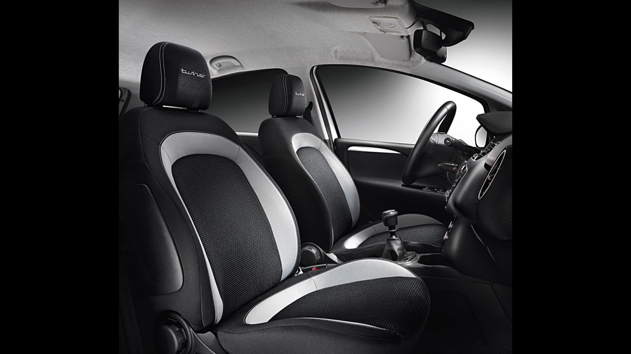Salão de Bolonha: Fiat Punto Evo 2012 recebe retoques visuais e novo motor