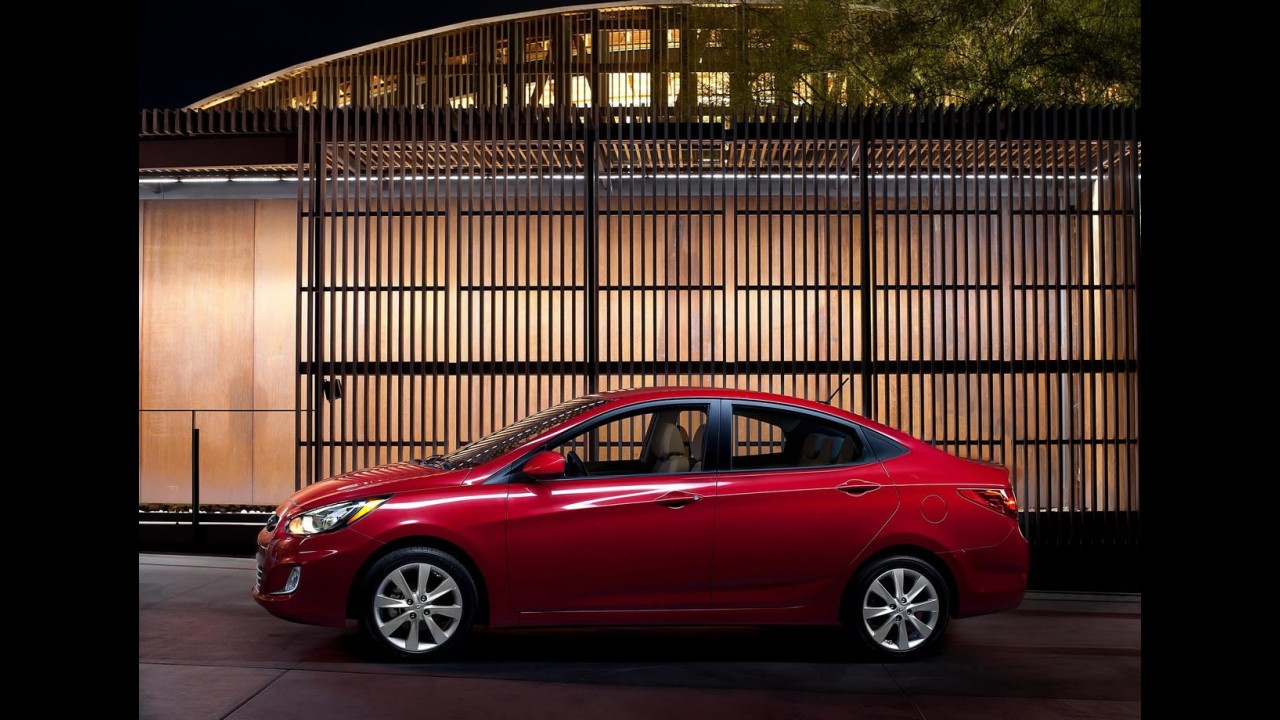 Hyundai divulga imagens e detalhes Accent 2012 para os EUA - Preços começam em US$ 12.445