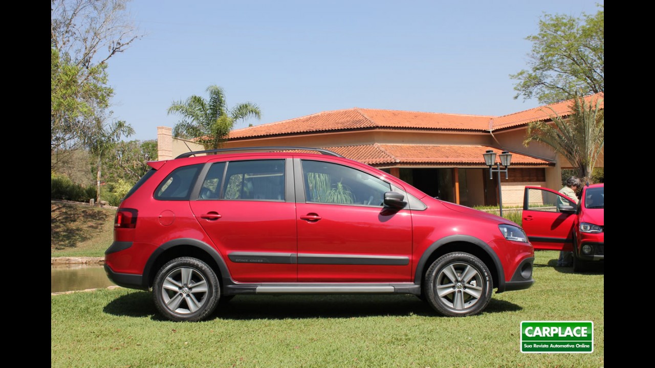 Impressões: Dirigimos o Novo VW Space Cross no asfalto e na terra