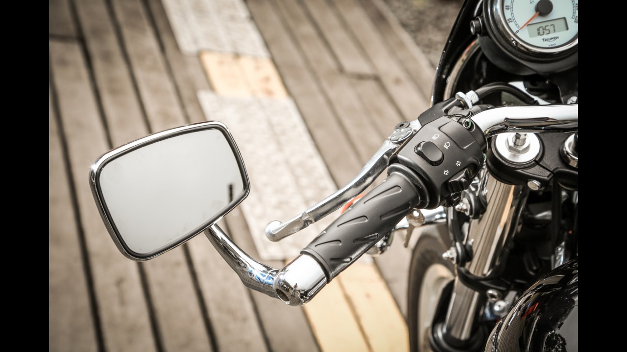 Cafe Racer: curtindo a onda retrô com Triumph Thruxton e BMW Nine T