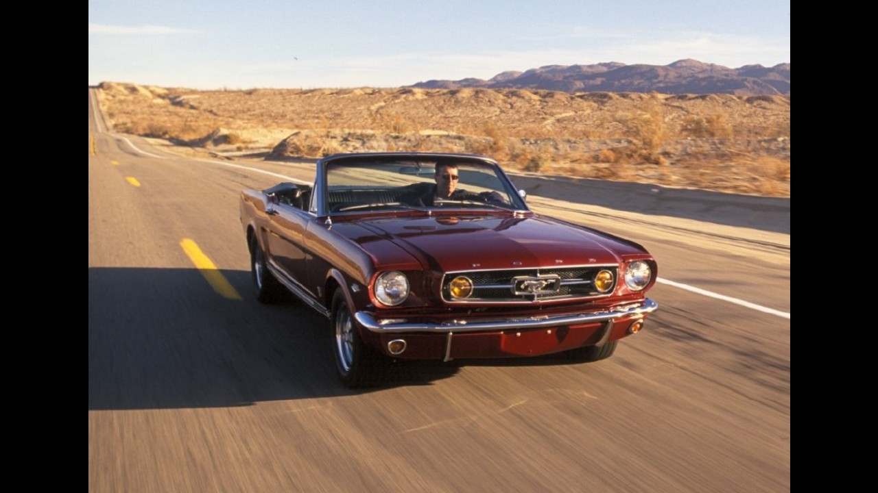 Carros para sempre: Mustang, quase cinquentão, é eterno pony car