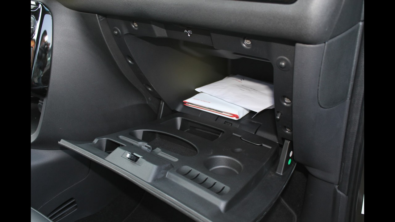 Garagem CARPLACE: Acabamento interno e itens de conforto do Citroën AirCross