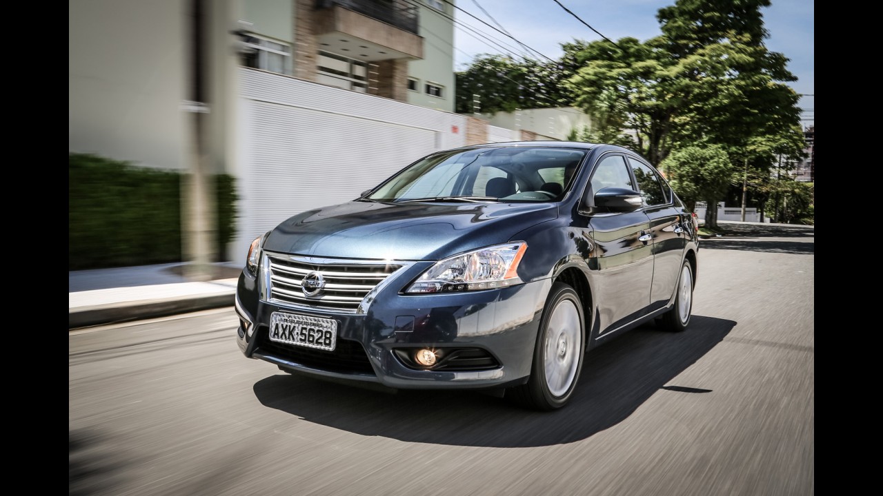 Teste CARPLACE: os novos Focus e Sentra encaram Civic e C4 Lounge
