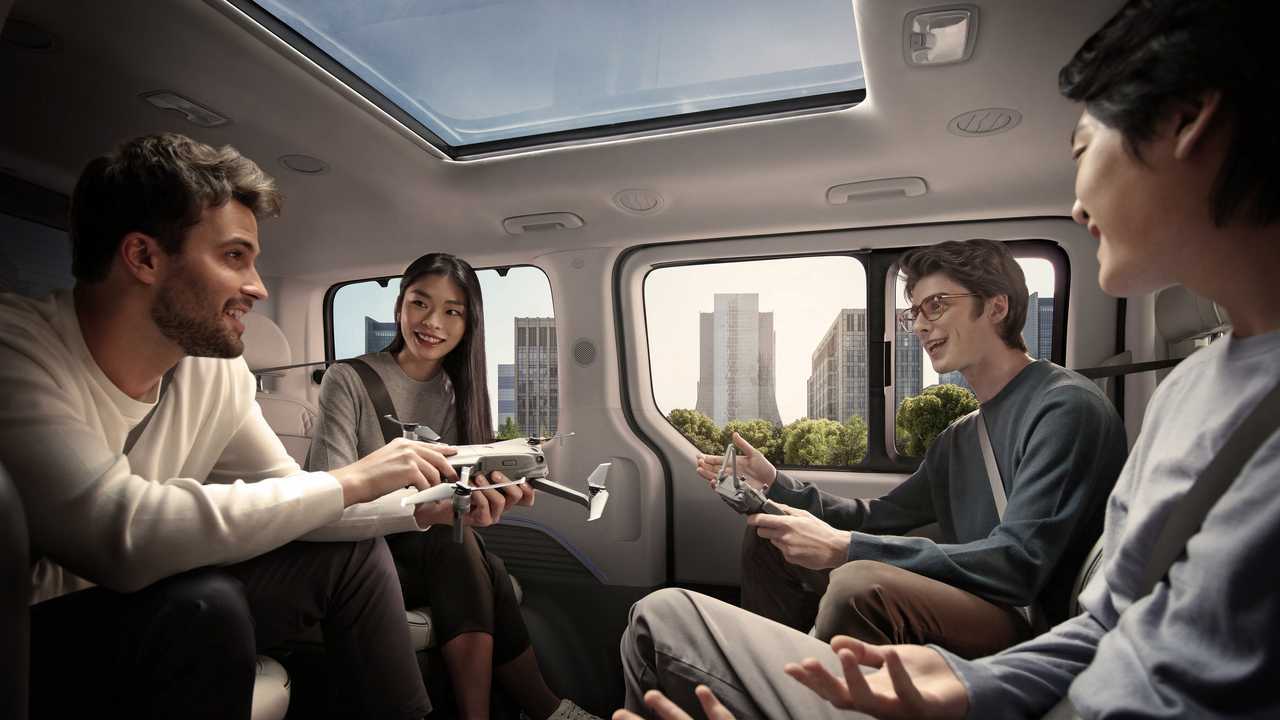 Hyundai Staria (2021)