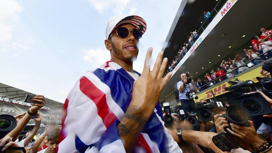 2017 World Champion Lewis Hamilton, Mercedes AMG F1