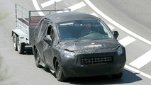 Peugeot 300 Spy Photo