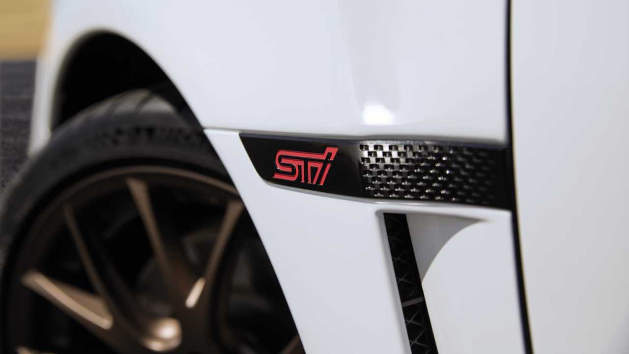 Serie Subaru 2020. STI WRX bianco