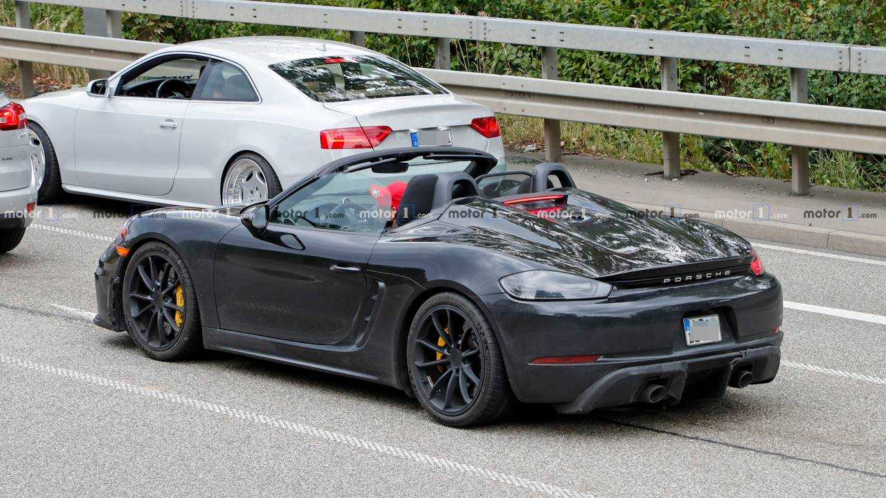 Porsche 718 Boxster Spyder Casus Fotoğrafları