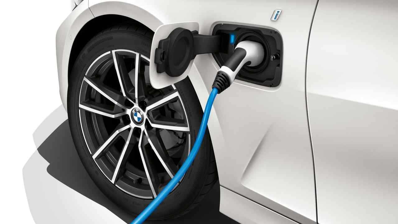 BMW 330e iPerformance