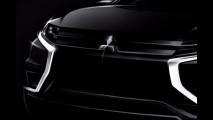 Mitsubishi Outlander PHEV Concept-S, i primi teaser