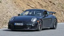Makyajlı Porsche 911 GT3 casus fotoğrafları