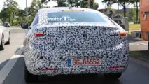 2017 Opel Insignia casus fotoğrafları