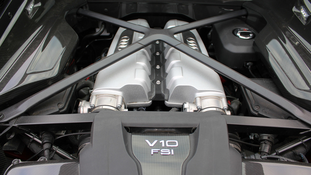 First Drive: 2017 Audi R8 V10 Plus