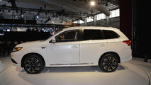 2017 Mitsubishi Outlander PHEV live in New York