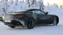 2018 Aston Martin DB11 Volante casus fotoğrafları