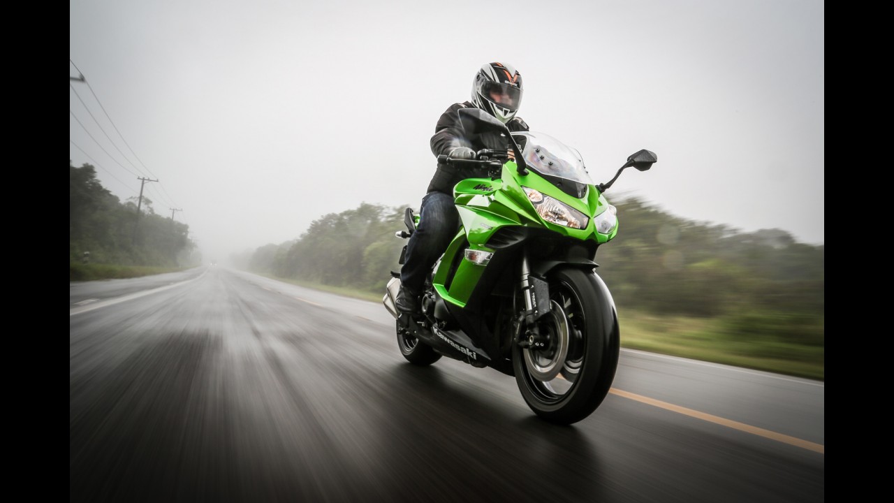 Moto: veja dicas de pilotagem mais segura no inverno
