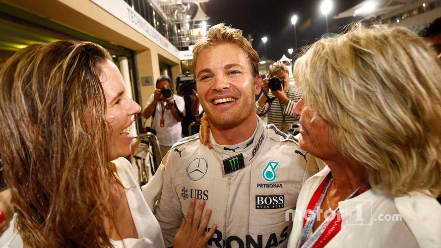 Nico Rosberg, Mercedes AMG F1 celebrates his World Championship with wife Vivian Rosberg and mother Sina Rosberg