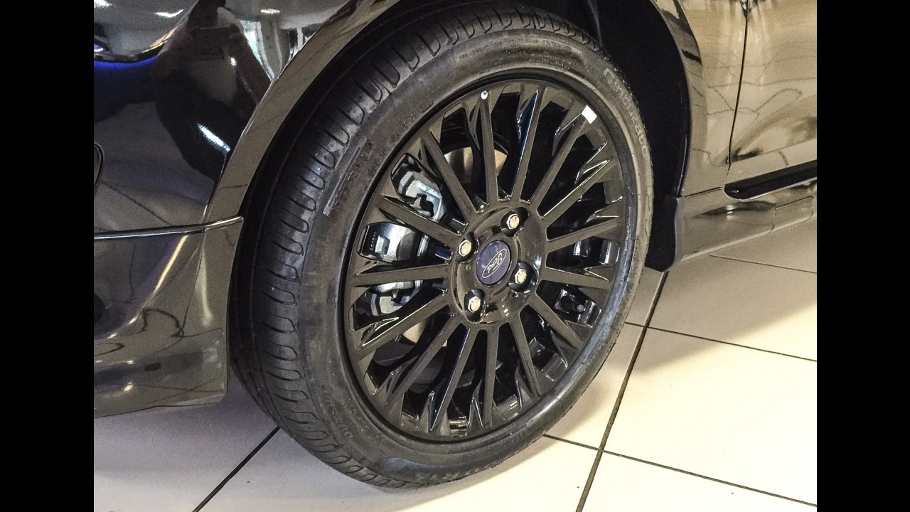 Novo Fiesta Sport está nas lojas - veja fotos e detalhes