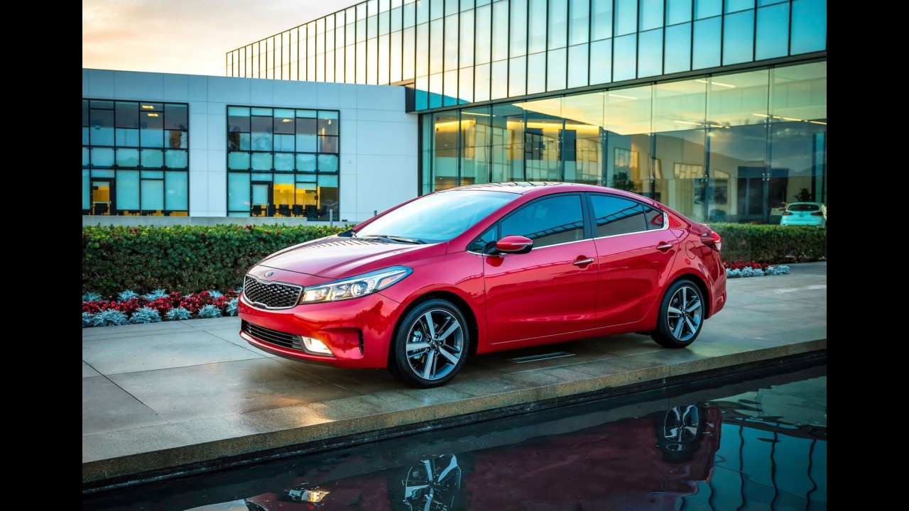 EUA: Sentra avança quase 40% em fevereiro - confira os 50 mais vendidos