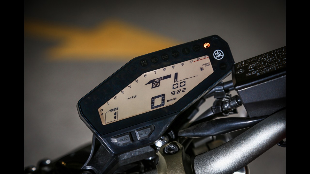 Melhor de 3: o pega das tricilíndricas Yamaha MT-09 e Triumph Street Triple