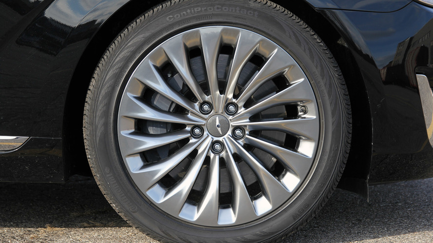 2017 Genesis G90 5.0: Review