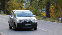 2017 Opel Meriva spy photo