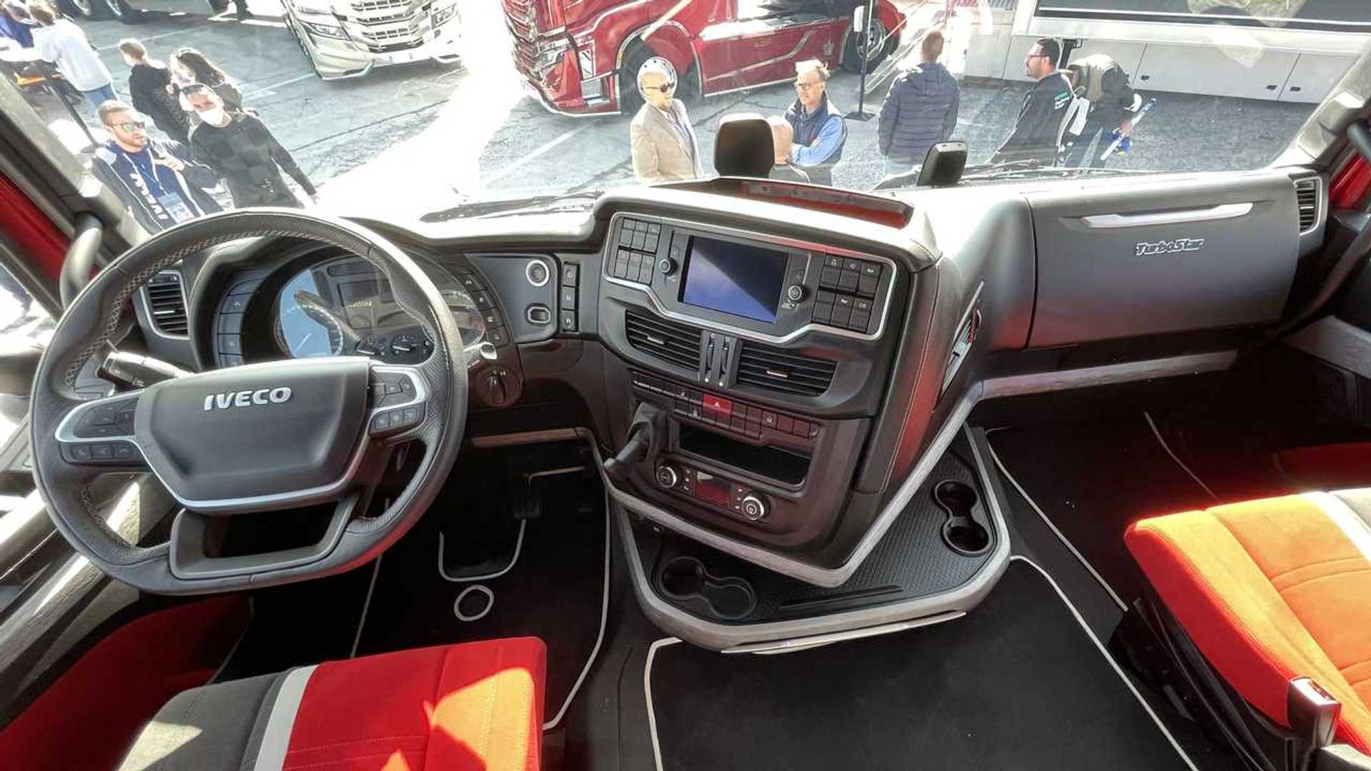 Iveco SWay TurboStar Special Edition, l