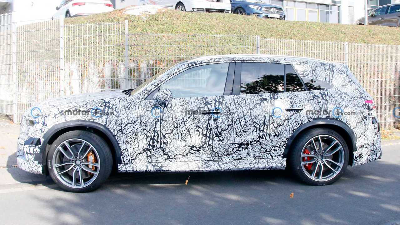 Новый Mercedes-AMG GLC 63, профиль