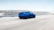 Tesla Model Y: tre quarti posteriore