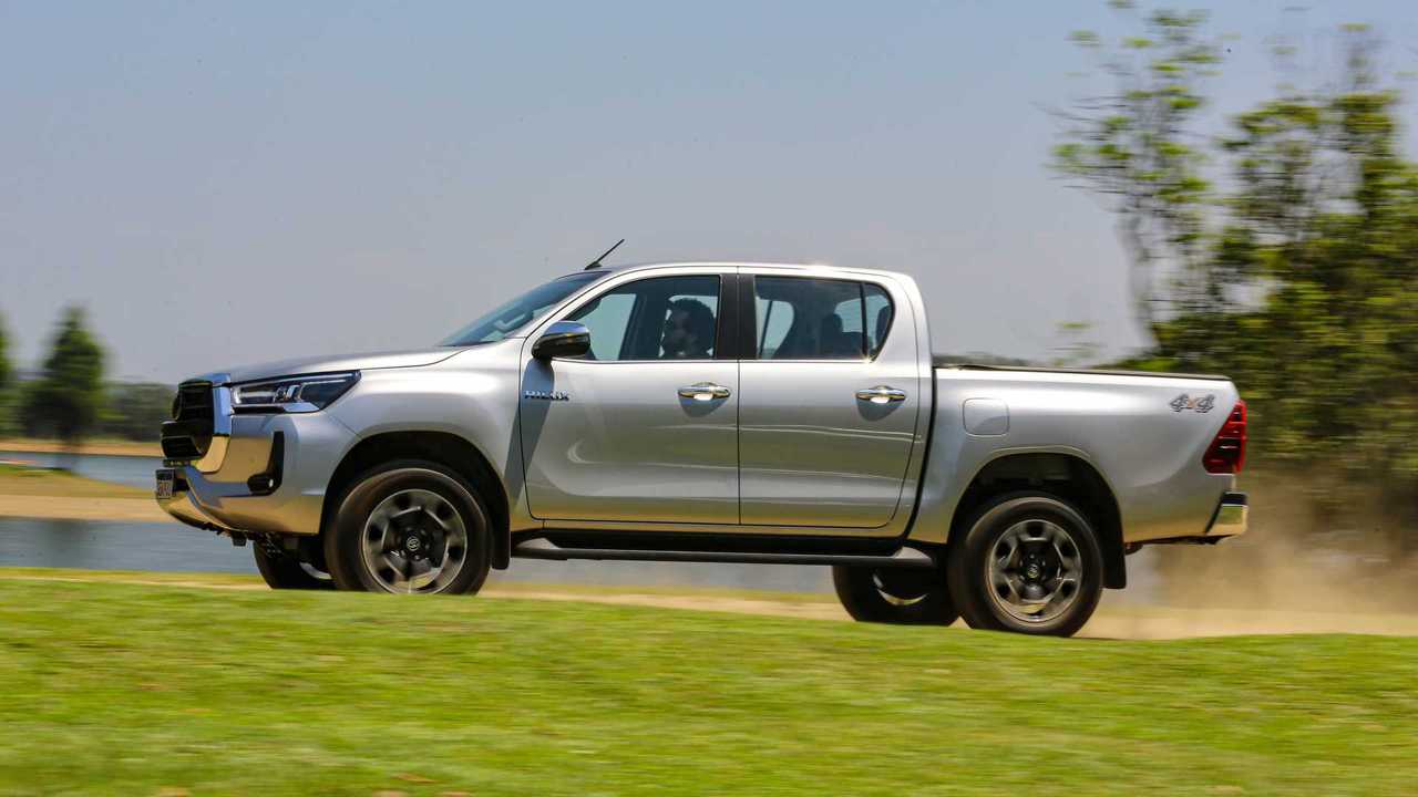 Movimento da Toyota Hilux SRX 2021