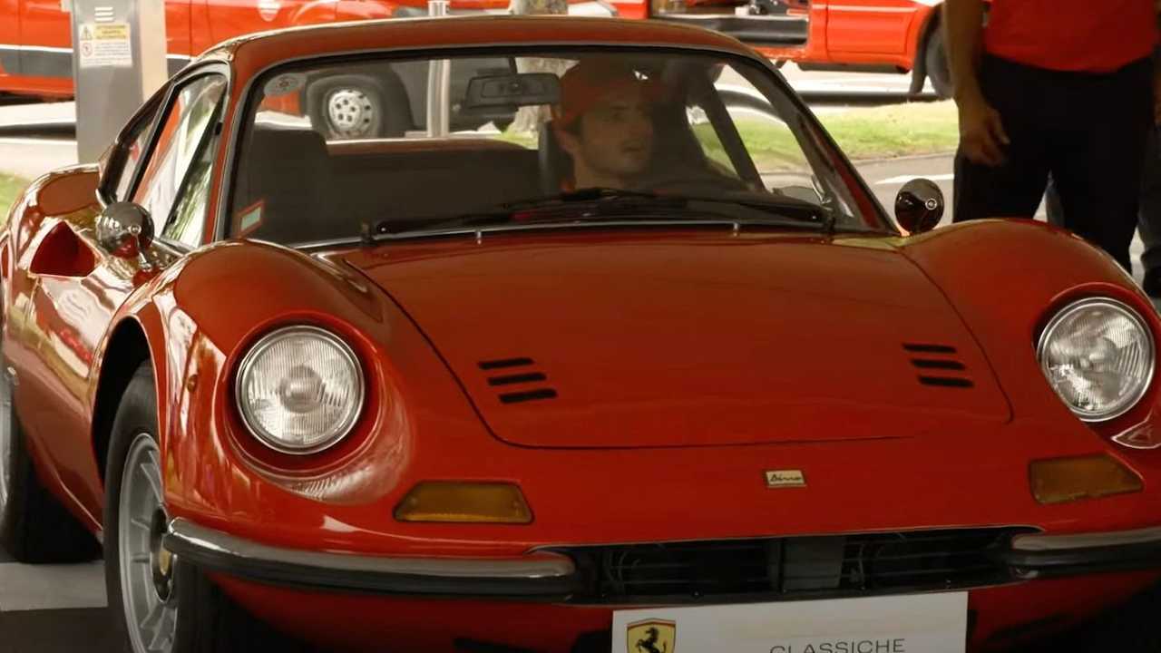 Carlos Sainz con el Ferrari Dino 246 GT